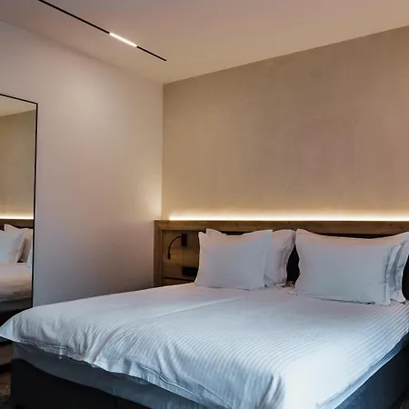 семеен рай מלון