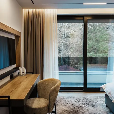 семеен рай מלון